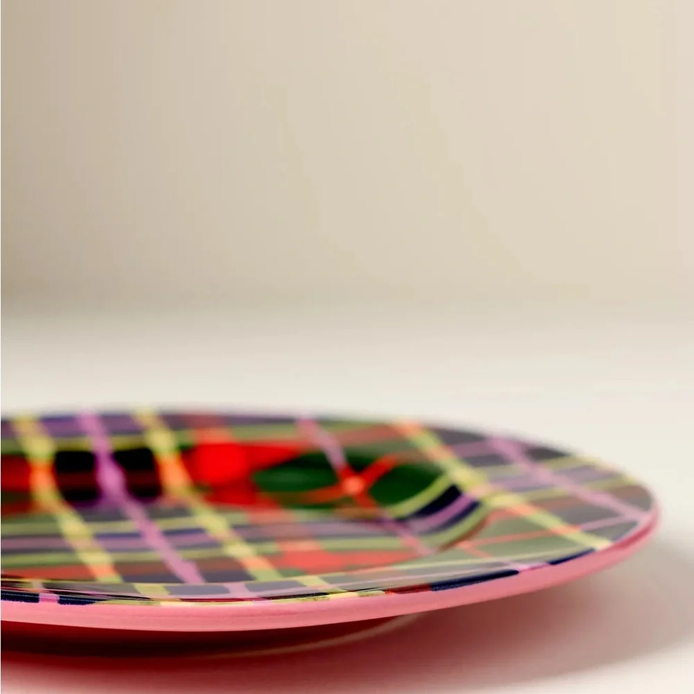 ❤️Tartan Plaid Stoneware Dessert Plate - NWT - Picture 4 of 12